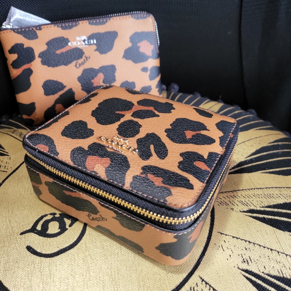 Coach NWT Brown leopard print mini  Jewelry box so Unique!